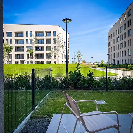 Little Rome - 2 Bedroom With Garden And Free Parking