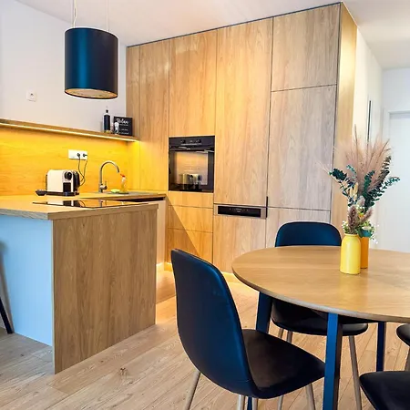 アパート Little Rome - 2 Bedroom With Garden And Free Parking *