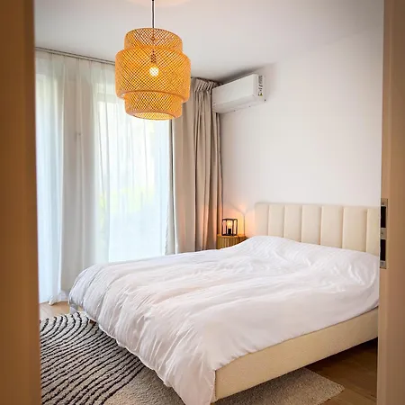 Little Rome - 2 Bedroom With Garden And Free Parking *