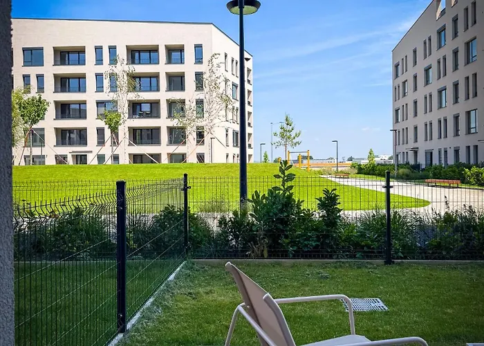 Little Rome - 2 Bedroom With Garden And Free Parking