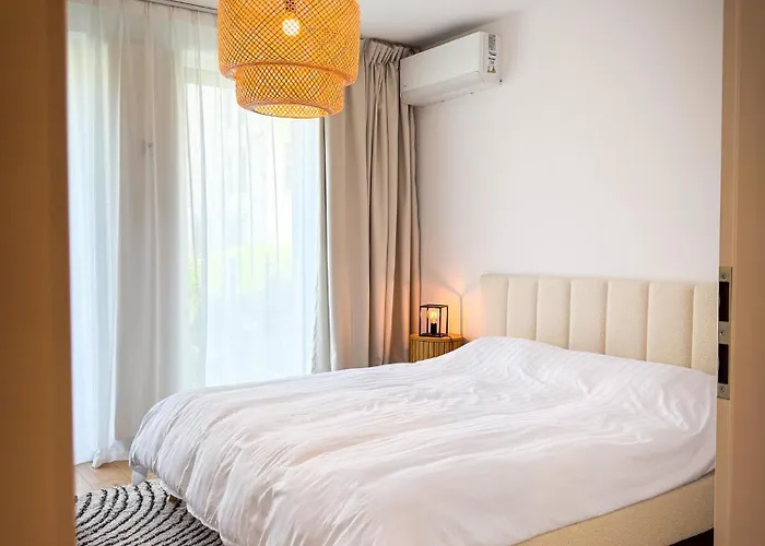 Little Rome - 2 Bedroom With Garden And Free Parking *